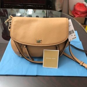 BRAND NEW Michael Kors Evie Crossbody i bag